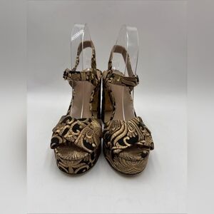 Elegant Black and Gold Women's Platform Sandals